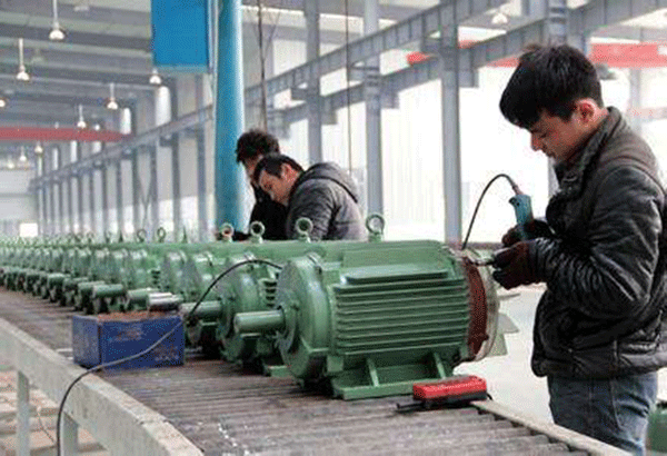 三相異步電動機在運轉(zhuǎn)中突然停止運行是怎么回事？